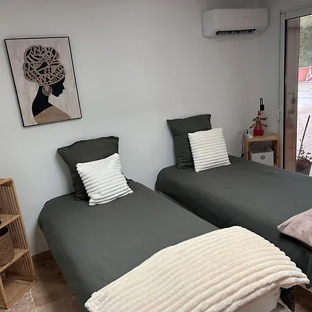 Couette-café Segustera 3*